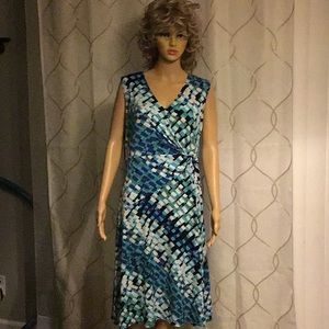 Travel smith print dress